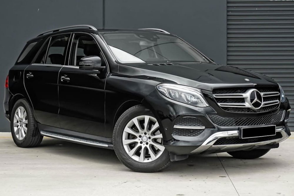 GLE350-Black-2