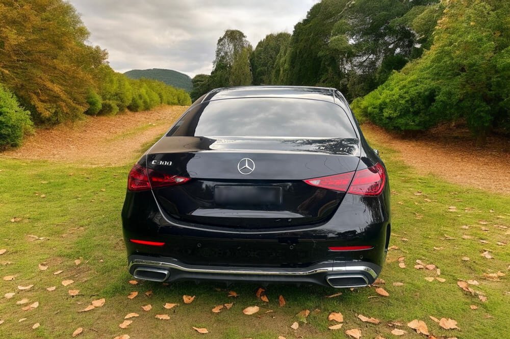Mercedes-Benz-C300-Car-Hire-Dandenong-03